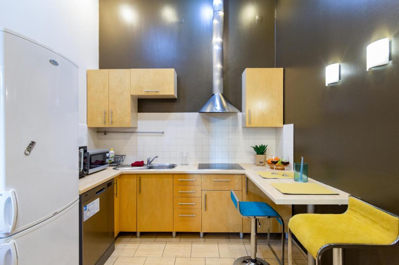 Апартаменты House Of Frida Краков Экстерьер фото